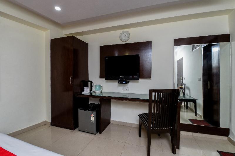 Hotel Mohan International New Delhi Bagian luar foto